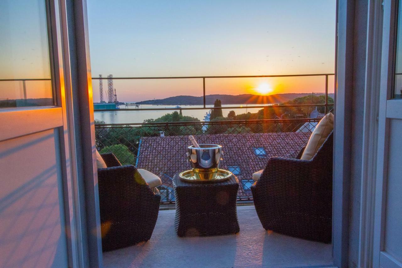 Arena&Sea View Luxurious Residence Pula Extérieur photo