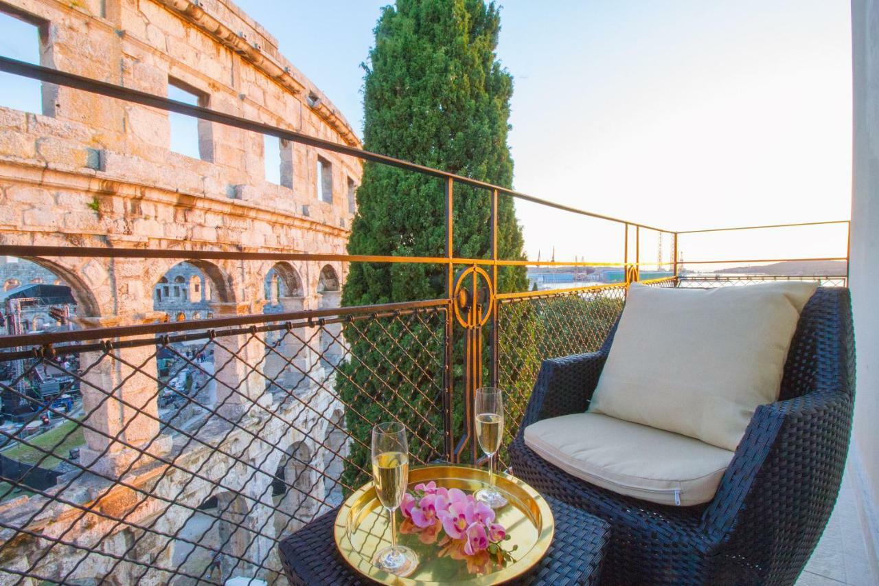 Arena&Sea View Luxurious Residence Pula Extérieur photo