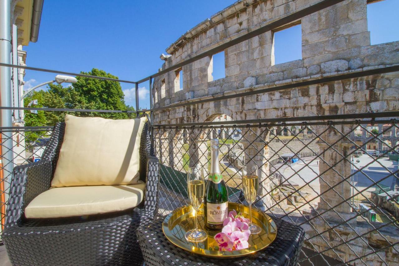 Arena&Sea View Luxurious Residence Pula Extérieur photo