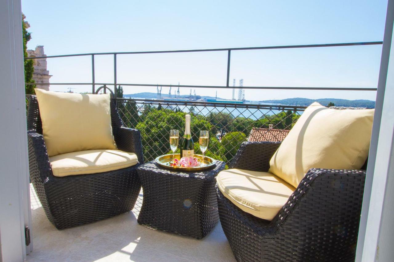 Arena&Sea View Luxurious Residence Pula Extérieur photo