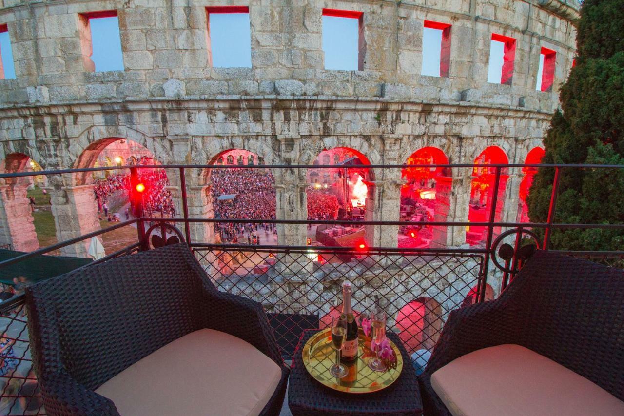 Arena&Sea View Luxurious Residence Pula Extérieur photo
