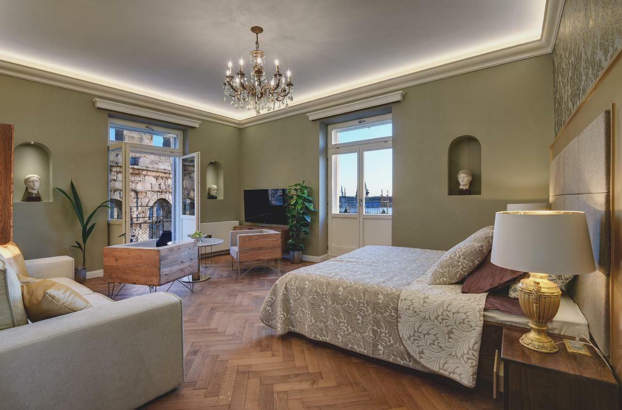 Arena&Sea View Luxurious Residence Pula Extérieur photo