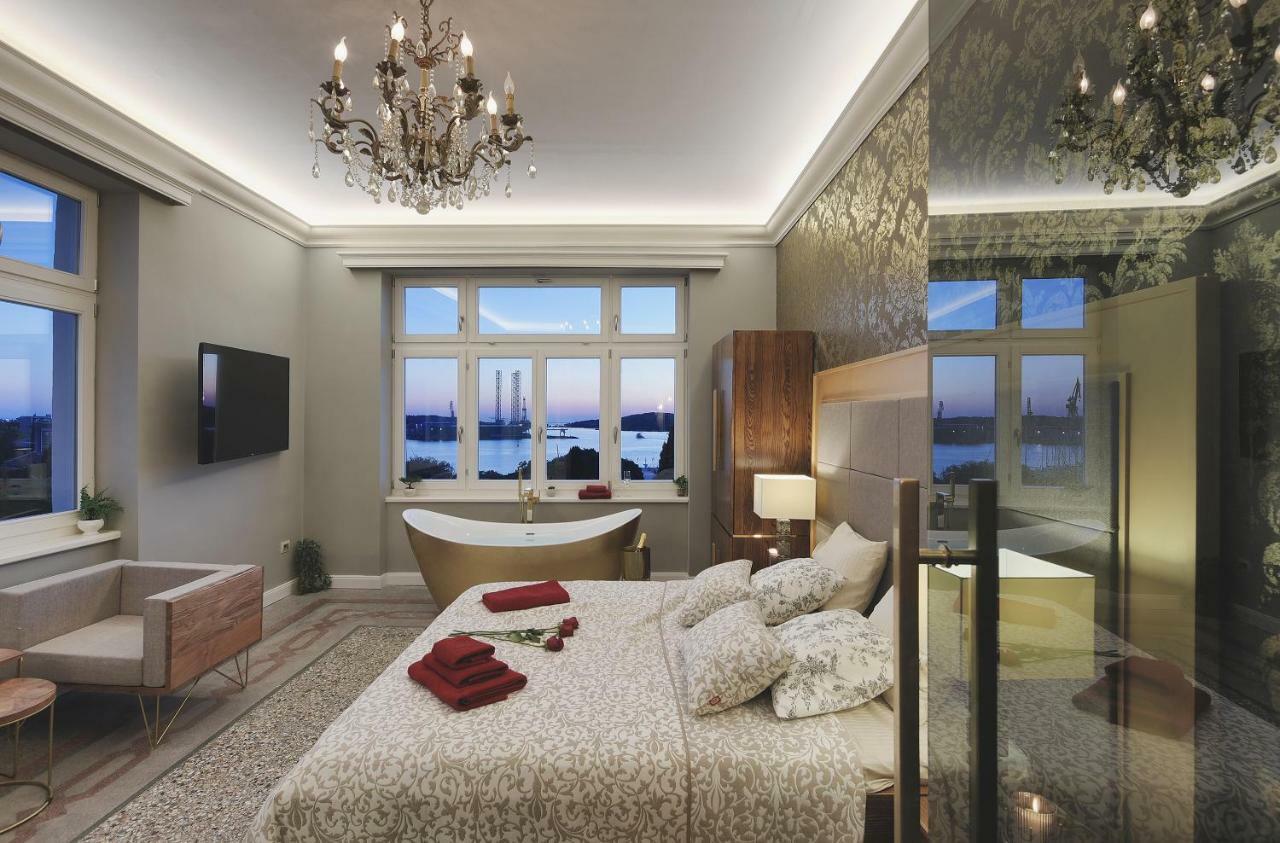 Arena&Sea View Luxurious Residence Pula Extérieur photo