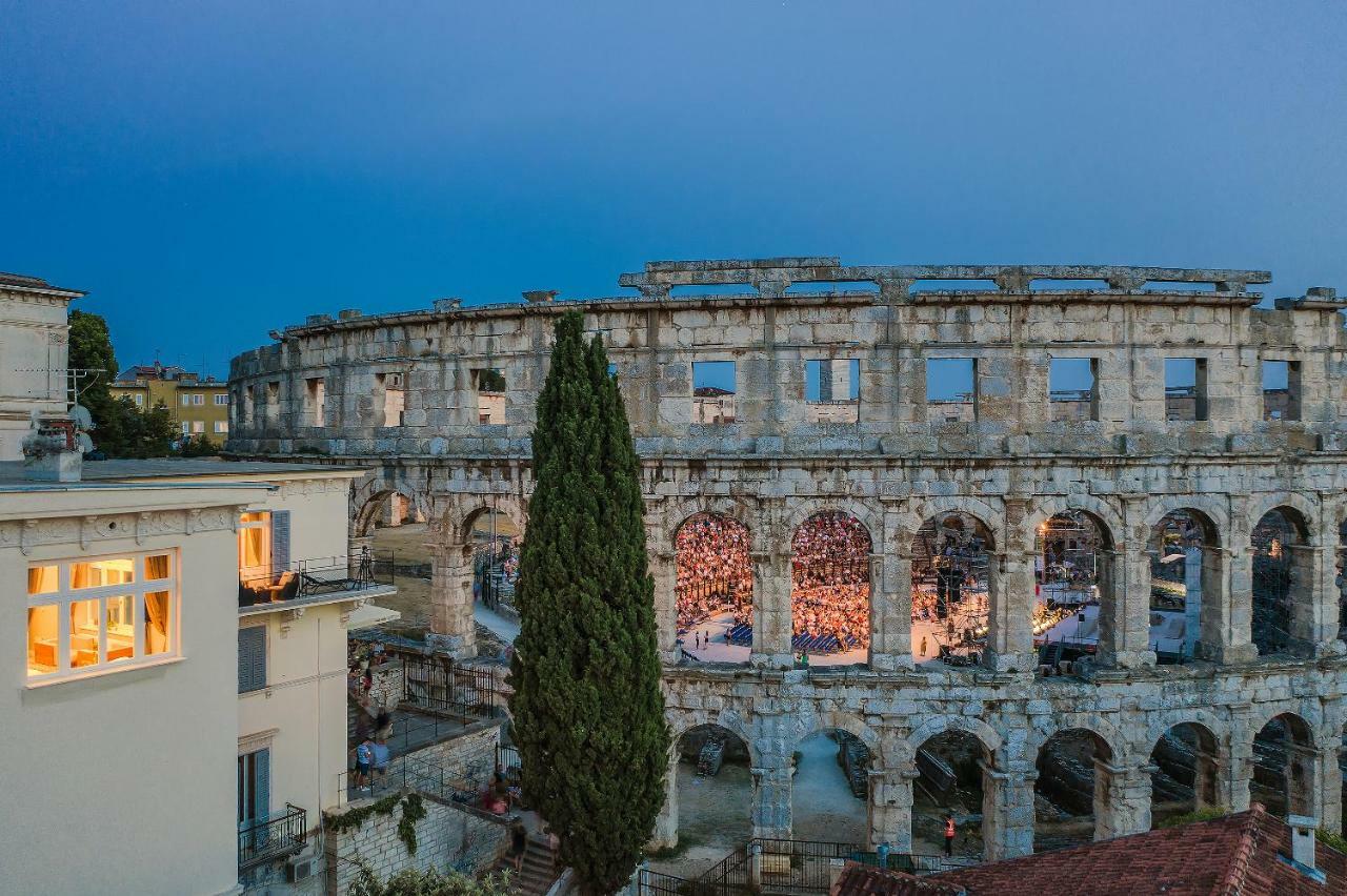 Arena&Sea View Luxurious Residence Pula Extérieur photo