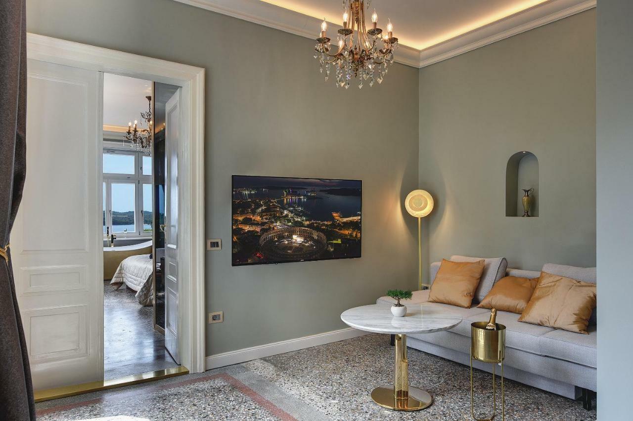 Arena&Sea View Luxurious Residence Pula Extérieur photo