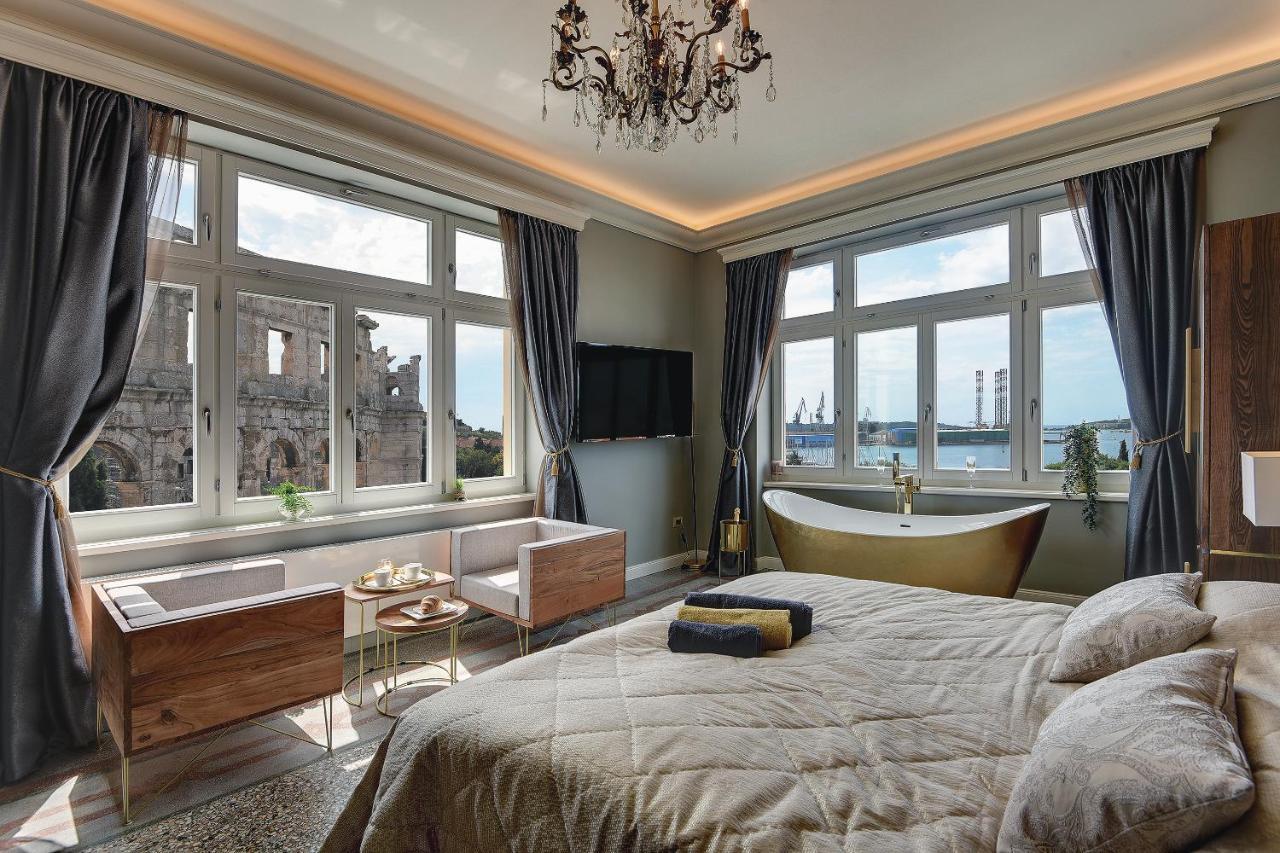 Arena&Sea View Luxurious Residence Pula Extérieur photo